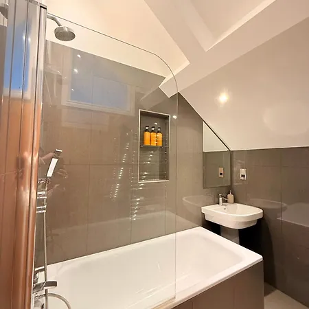 Penthouse River View With Secure Parking Appartement *