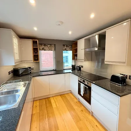 Penthouse River View With Secure Parking * Bristol