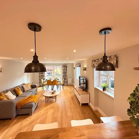 Penthouse River View With Secure Parking