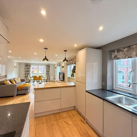 Apartment Penthouse River View With Secure Parking Bristol
