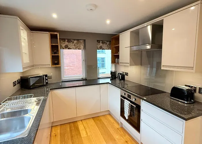 Penthouse River View With Secure Parking * Bristol