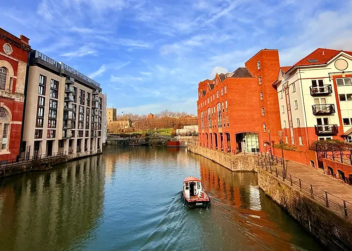 Penthouse River View With Secure Parking *