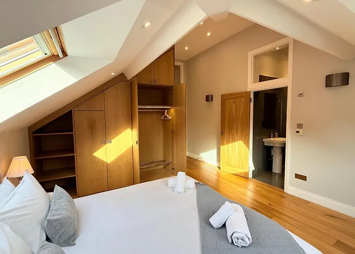 Penthouse River View With Secure Parking